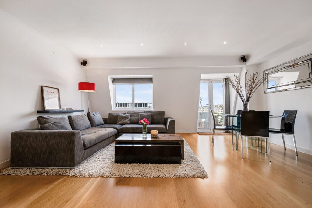 Stylish living room in a London property, ideal for residential lettings and holiday lets agency services. MX Lettings Property Managers London