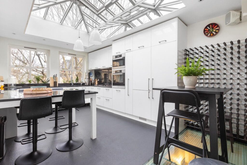 Modern kitchen in a London property, ideal for residential lettings and holiday lets agency management. MX Lettings Property Managers London