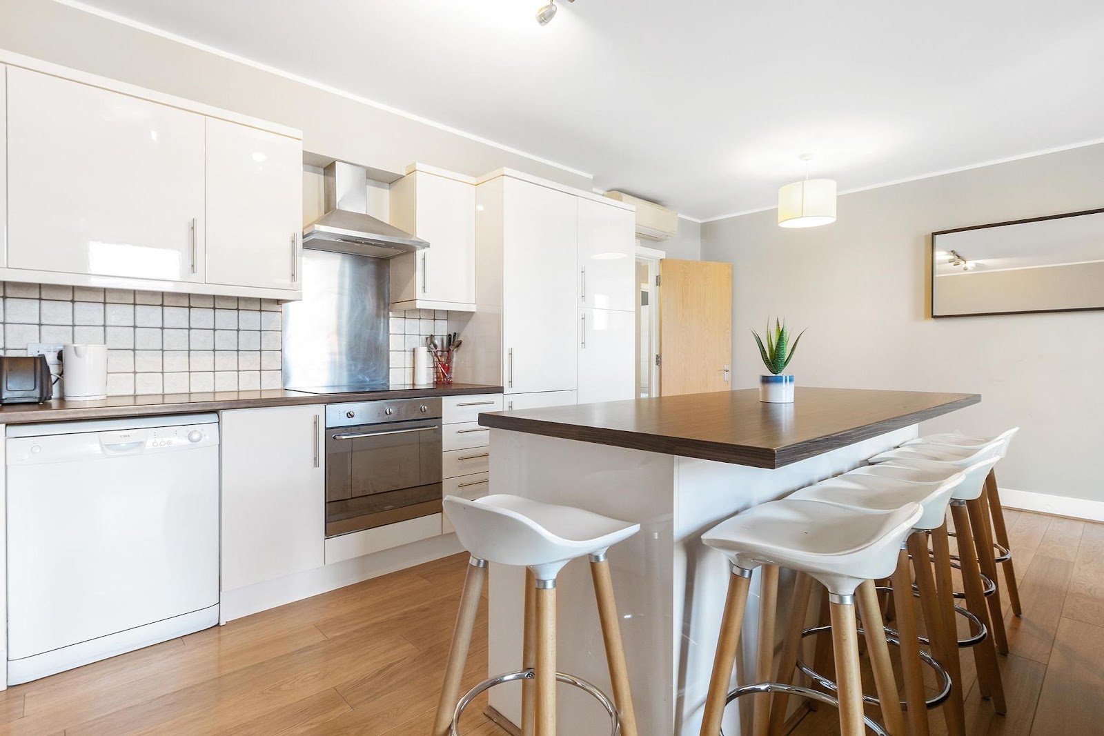 221 Clapham Road, Stockwell
