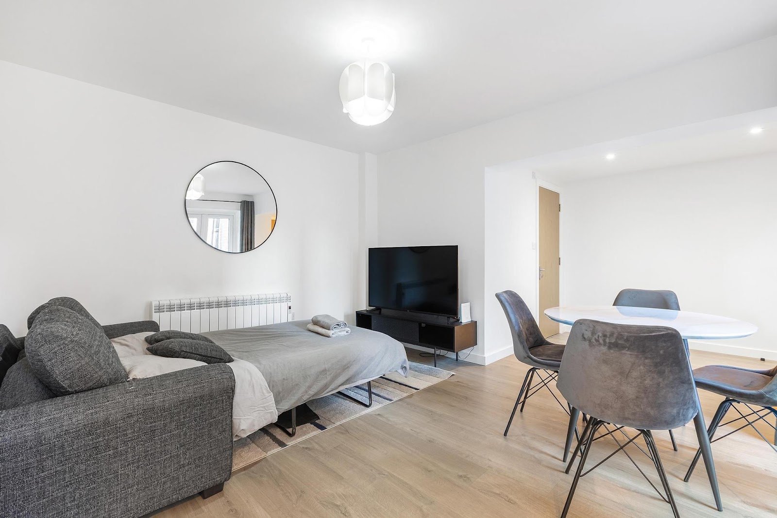 221 Clapham Road, Stockwell