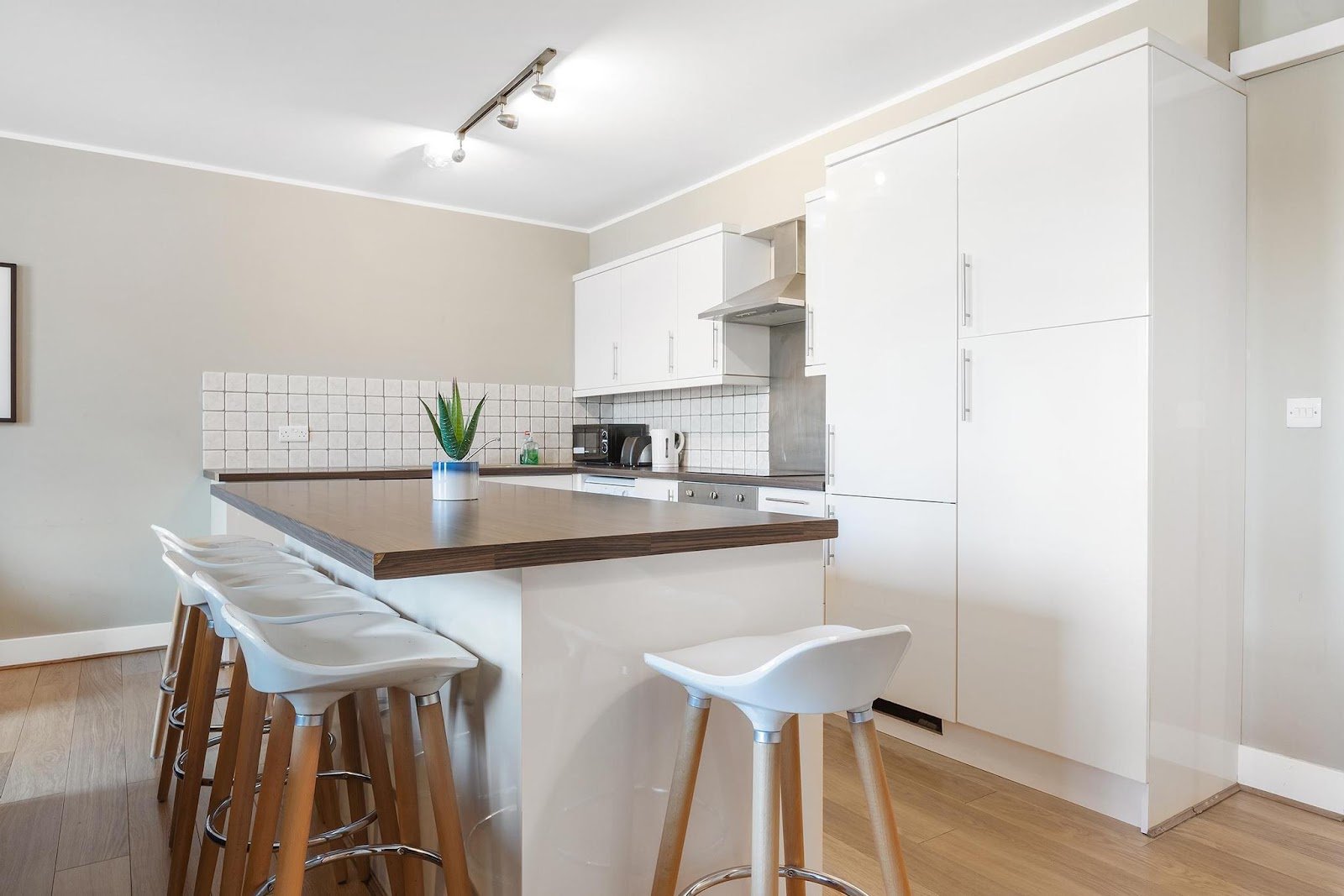 221 Clapham Road, Stockwell