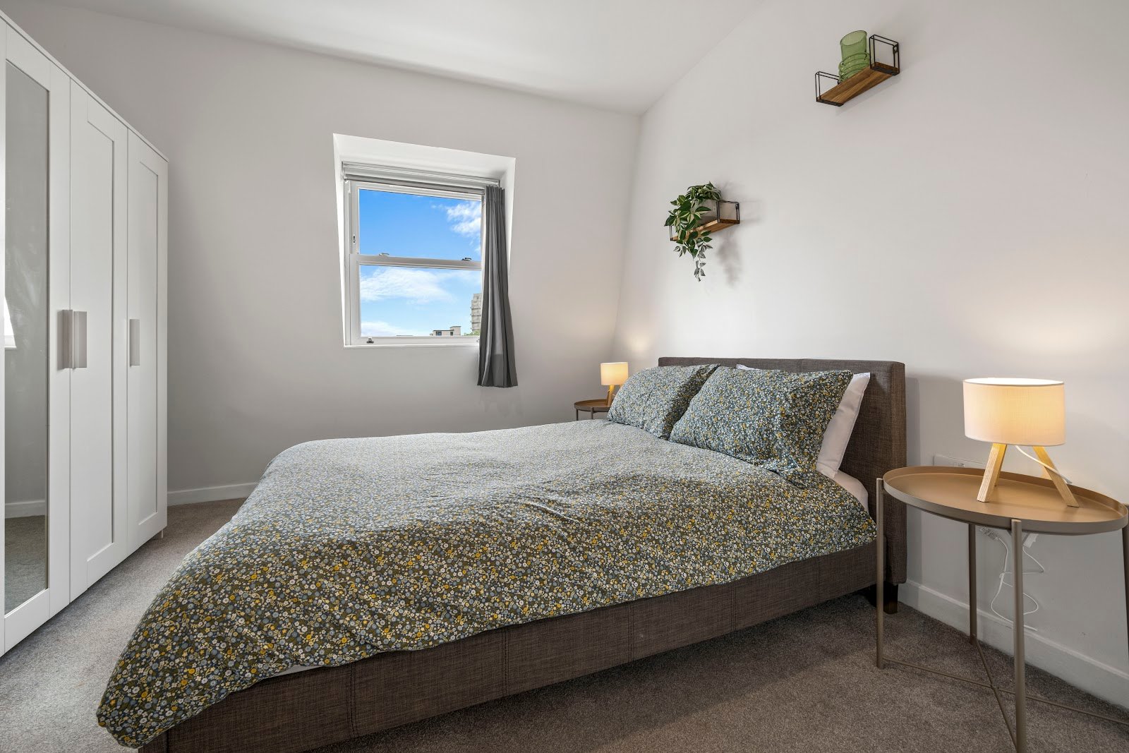 223 Clapham Road, Stockwell