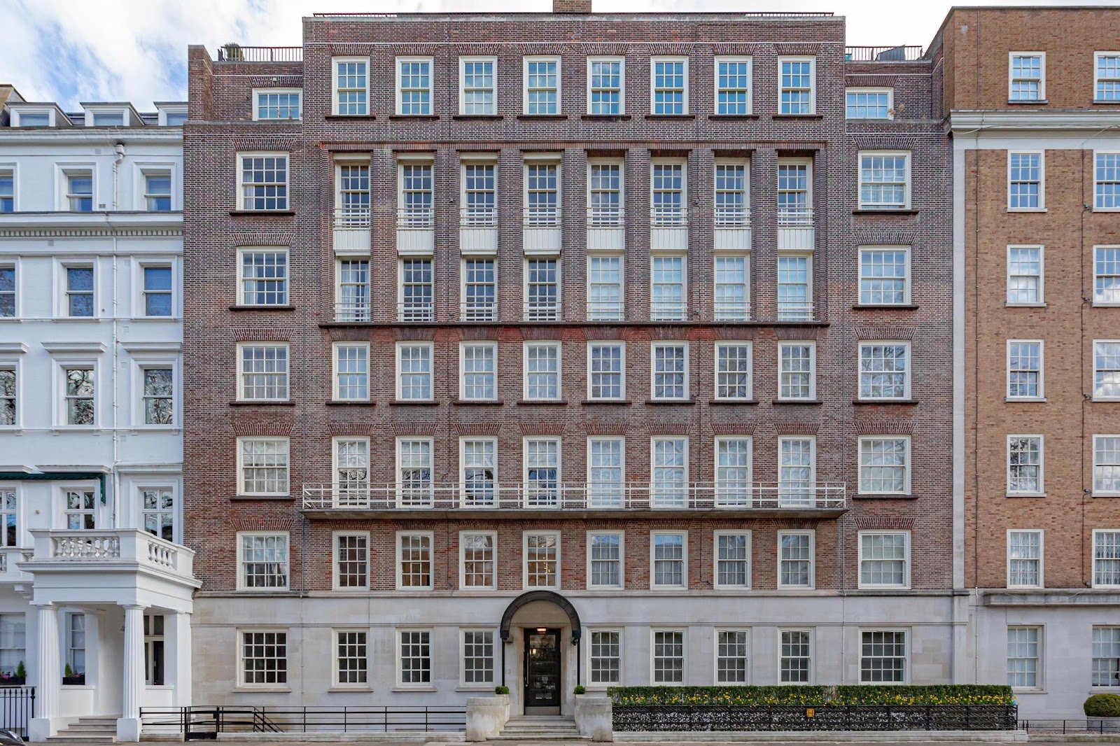 Lowndes Square, Knightsbridge