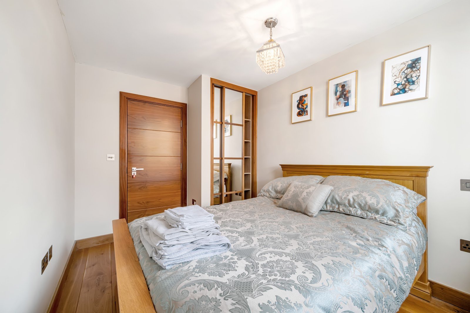 Chesterton Square, Kensington
