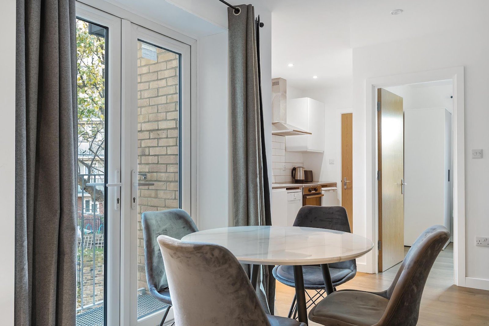 221 Clapham Road, Stockwell
