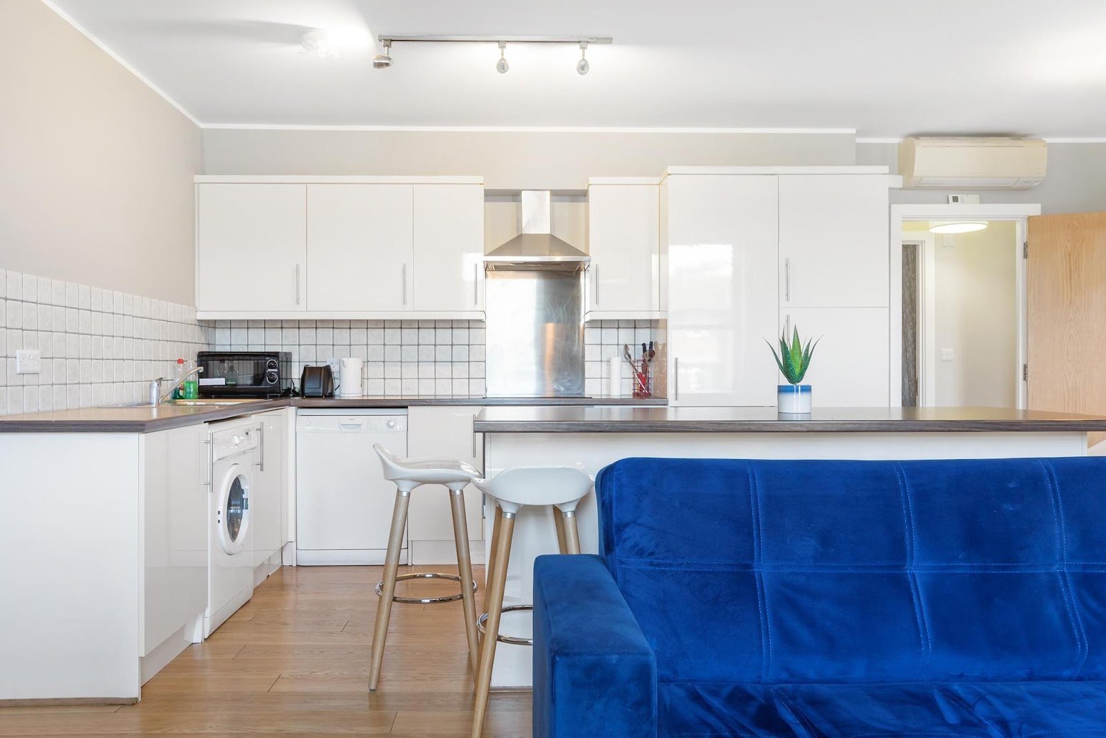 221 Clapham Road, Stockwell