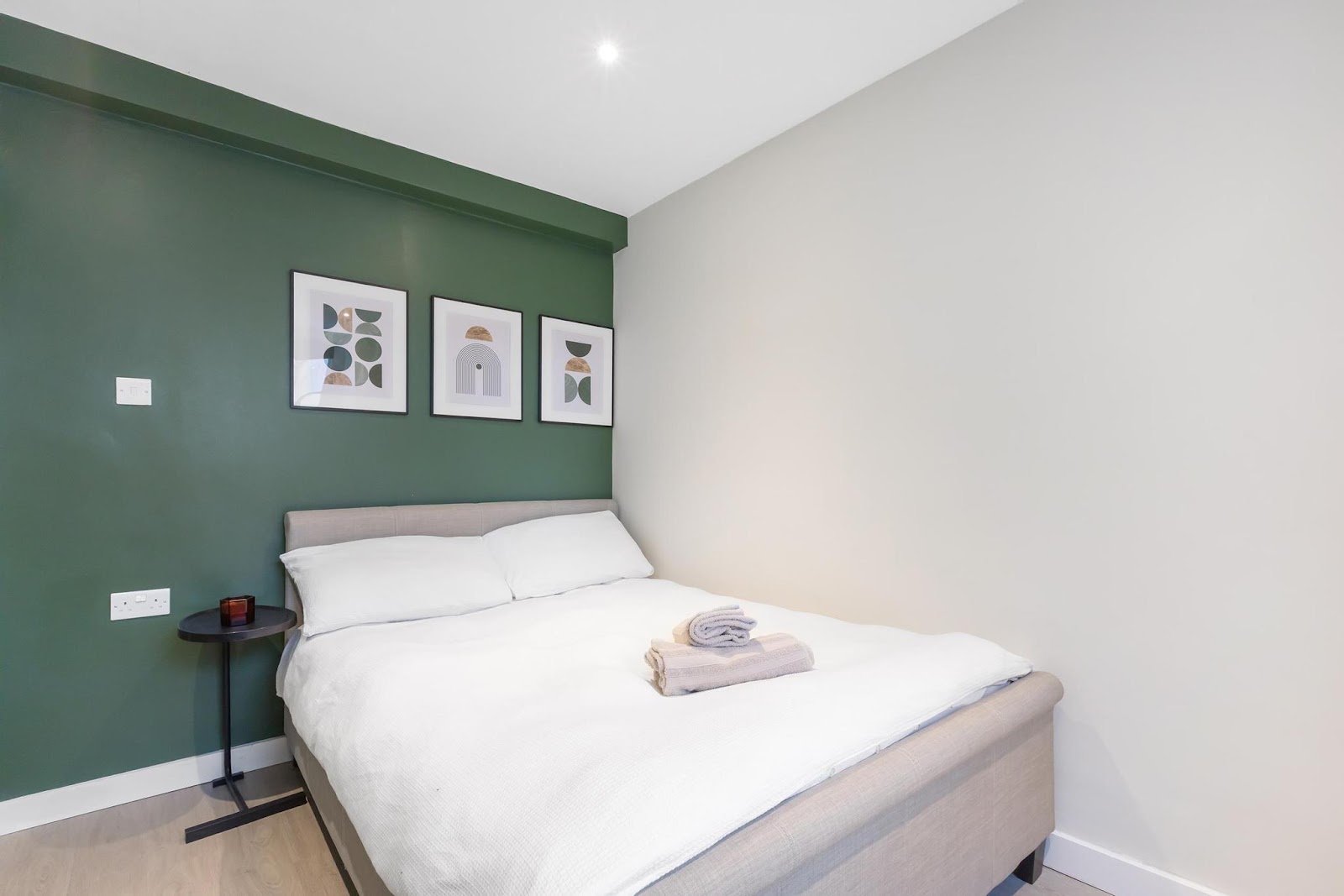 Adrian Mews, Earl’s Court